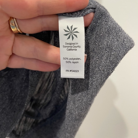 Athleta Heathered Grey Crisscross Lower Back Tank Top - Picture 4 of 4